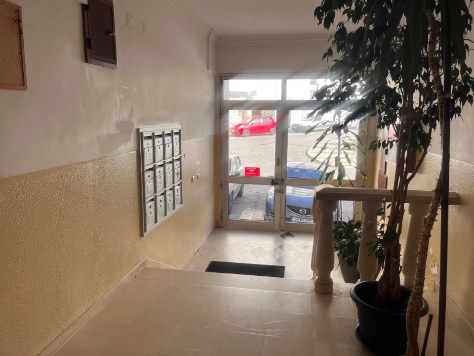 Apartamento T2 para Venda em Queluz e Belas Foto 17