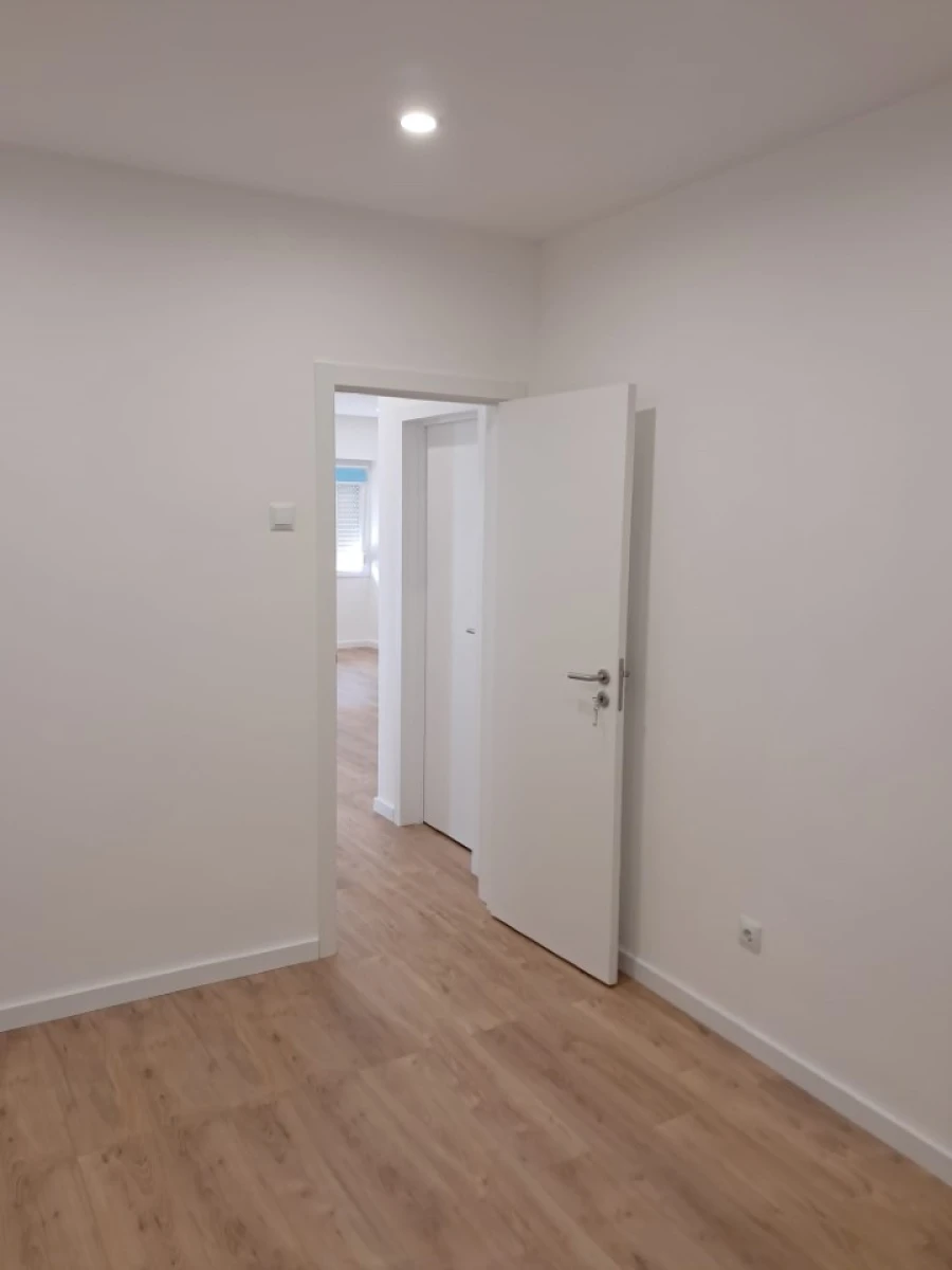 Apartamento T2 para Venda em Falagueira-Venda Nova Foto 14