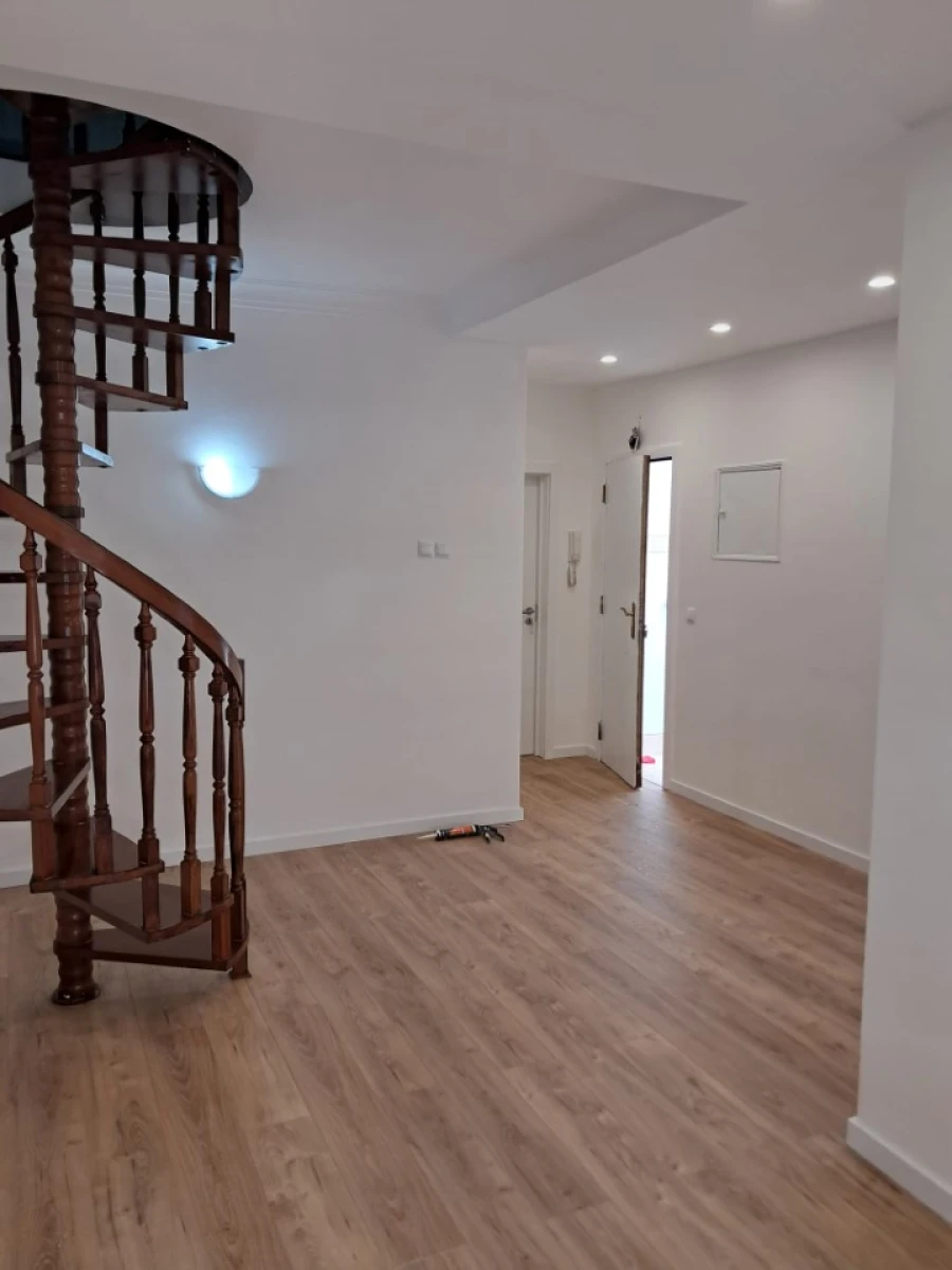 Apartamento T2 para Venda em Falagueira-Venda Nova Foto 19