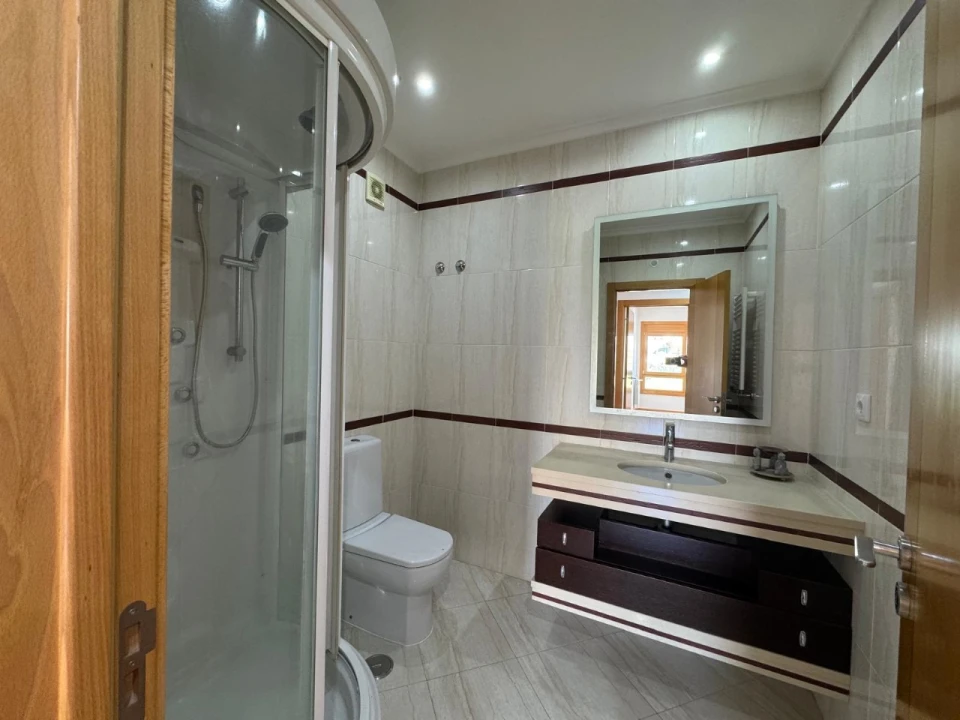 Apartamento T3 para Venda em Odivelas Foto 16