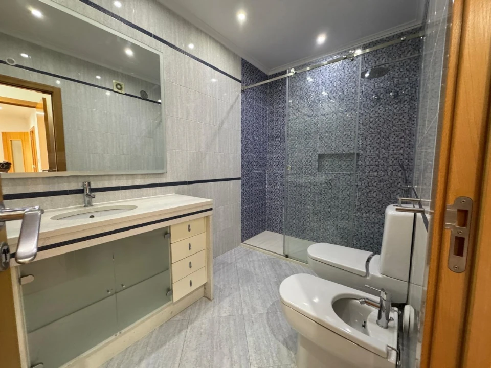 Apartamento T3 para Venda em Odivelas Foto 20