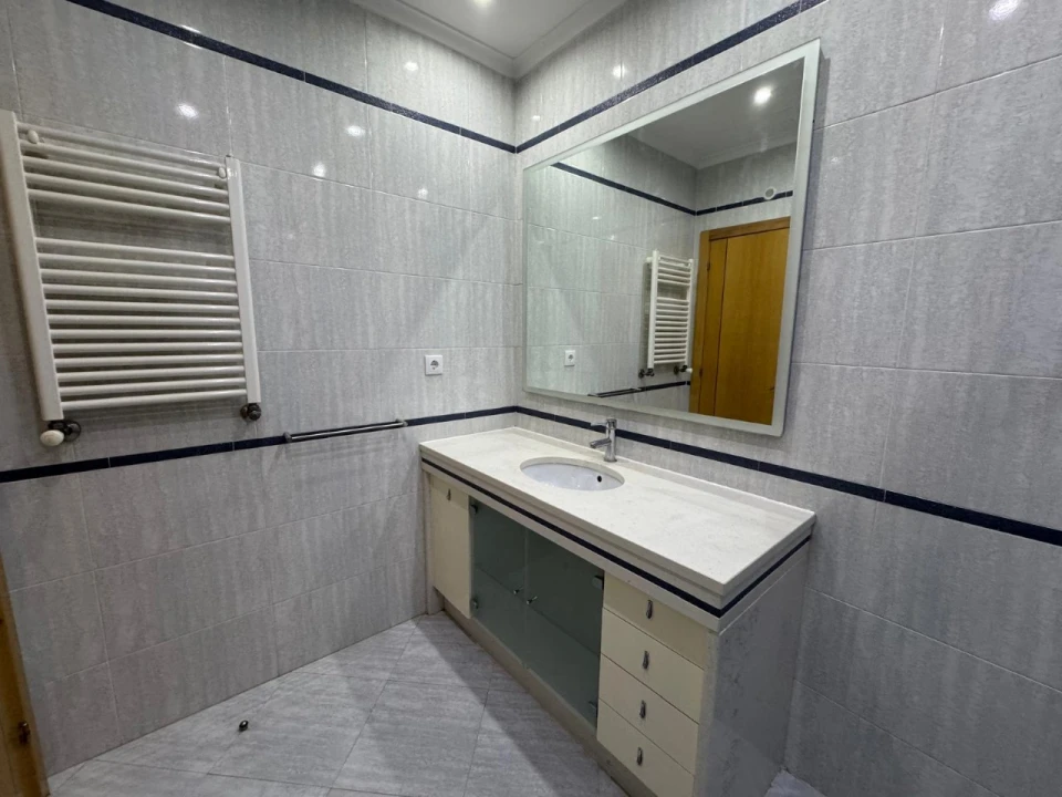 Apartamento T3 para Venda em Odivelas Foto 22