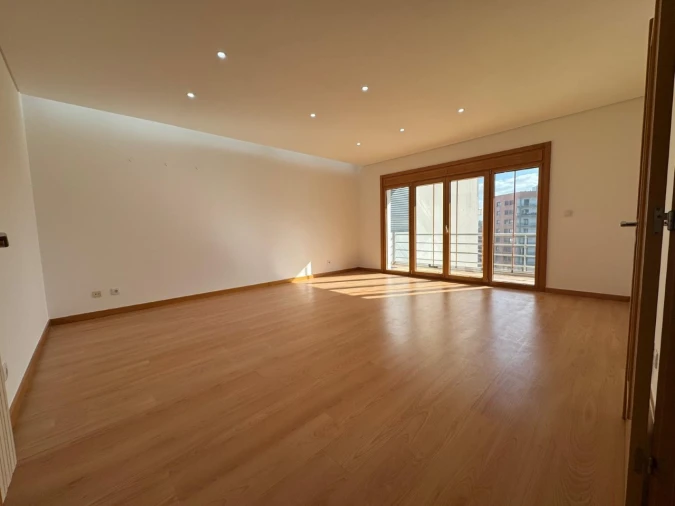 Apartamento T3 para Venda em Odivelas Foto 9