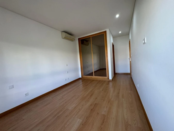 Apartamento T3 para Venda em Odivelas Foto 24