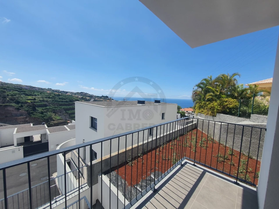 Moradia T3 para Venda em Camara de Lobos Foto 19