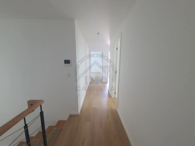 Moradia T3 para Venda em Camara de Lobos Foto 13