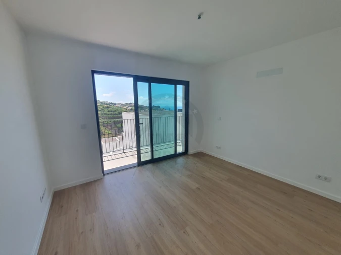 Moradia T3 para Venda em Camara de Lobos Foto 15