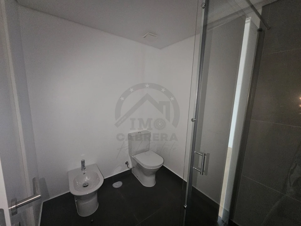 Moradia T3 para Venda em Camara de Lobos Foto 14