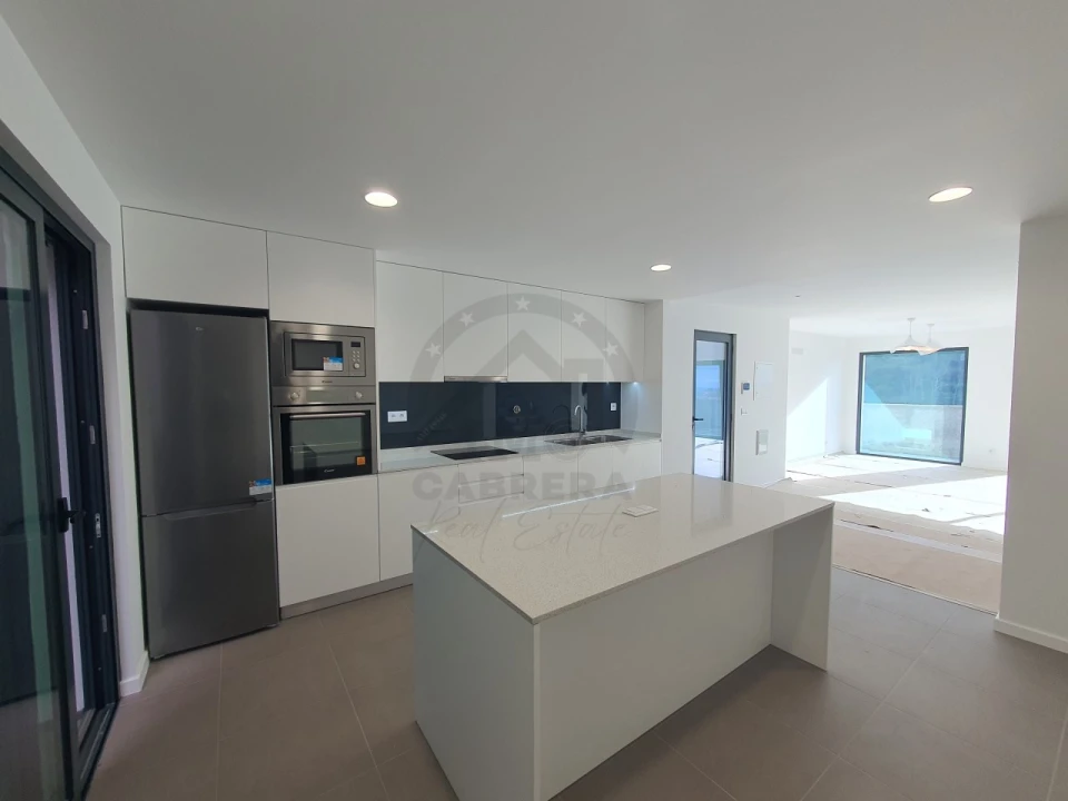 Moradia T3 para Venda em Camara de Lobos Foto 19