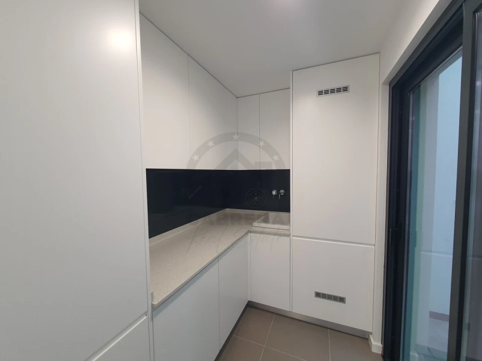 Moradia T3 para Venda em Camara de Lobos Foto 20