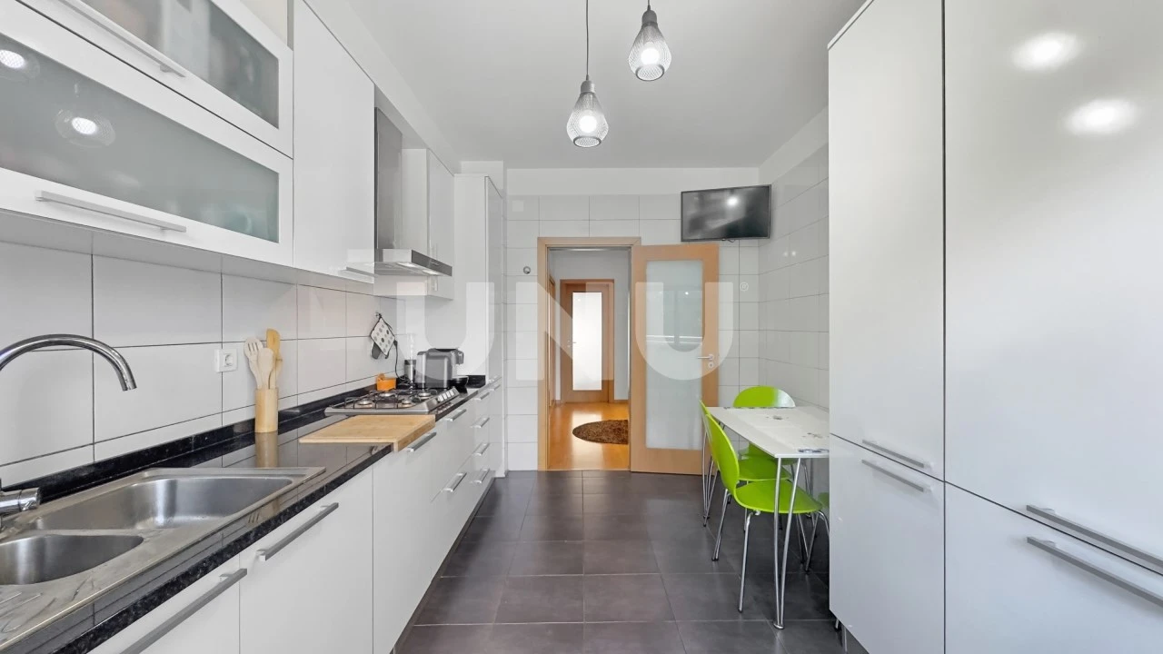 Apartamento T3 para Venda em Vila Franca de Xira Foto 4