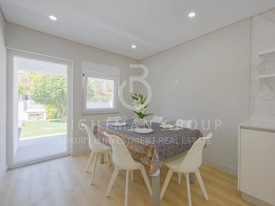 Moradia T4 para Venda em Corroios Foto 16