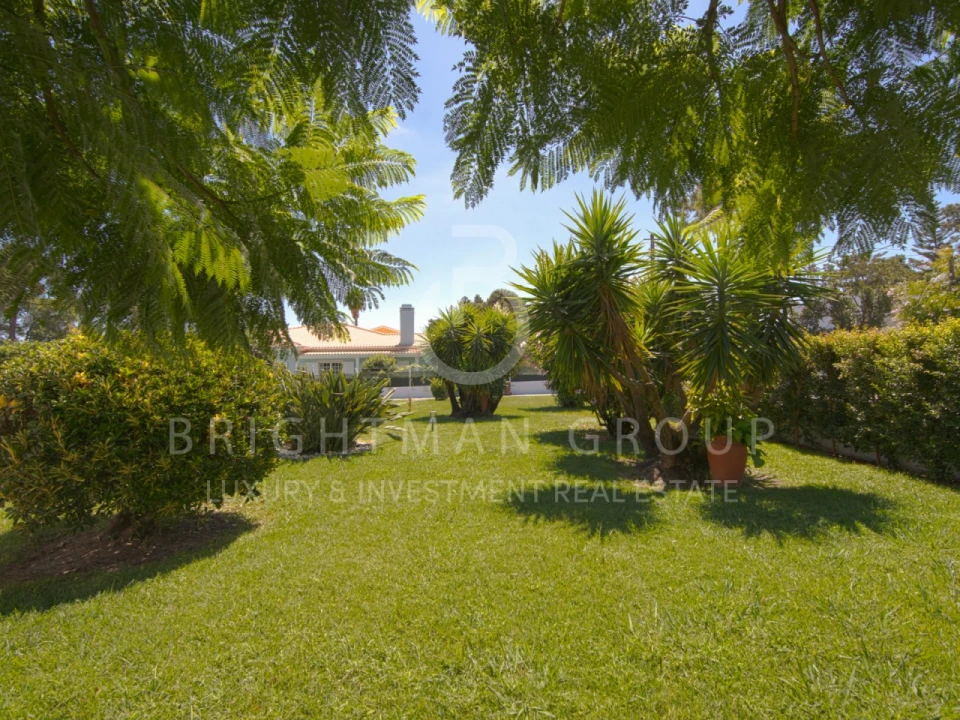 Moradia T4 para Venda em Corroios Foto 32