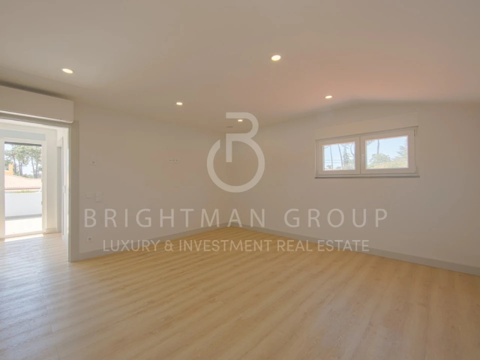 Moradia T4 para Venda em Corroios Foto 18