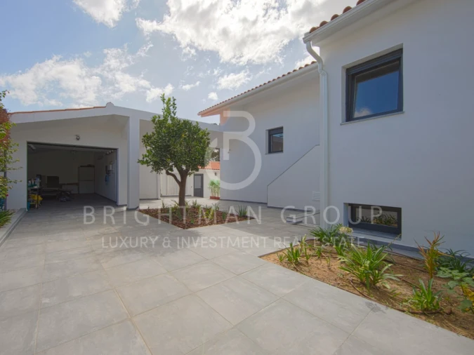 Moradia T4 para Venda em Corroios Foto 34