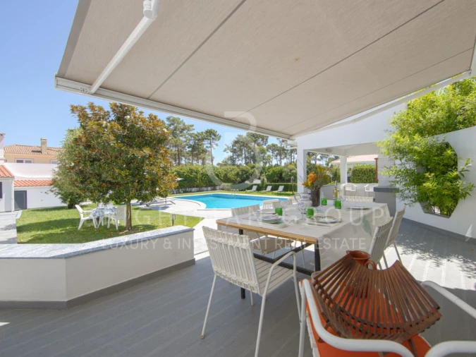 Moradia T4 para Venda em Corroios Foto 9