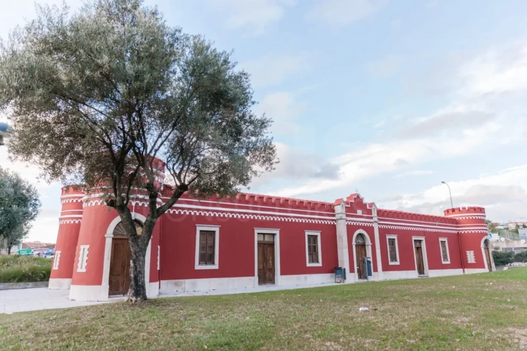 Loja para Venda em Falagueira-Venda Nova Foto 4