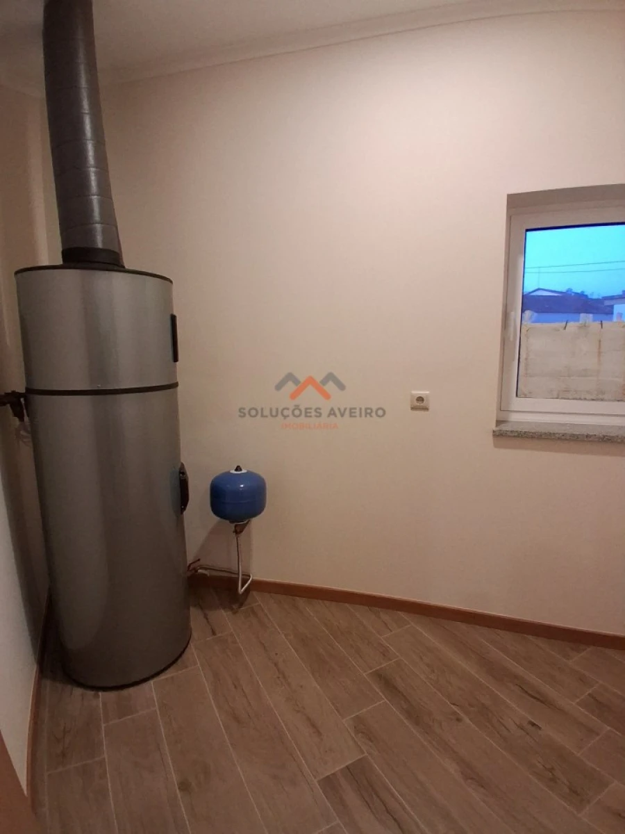 Moradia T3 para Venda em Travassô e Óis da Ribeira Foto 4