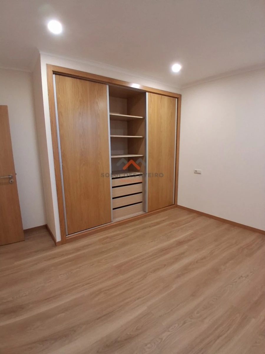 Moradia T3 para Venda em Travassô e Óis da Ribeira Foto 15