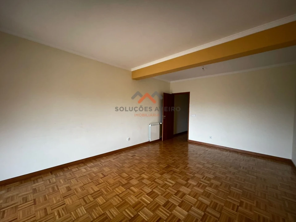 Apartamento T3 para Venda em Esgueira Foto 7