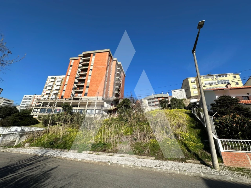 Terreno para Venda em Santo Antonio dos Olivais Foto 8