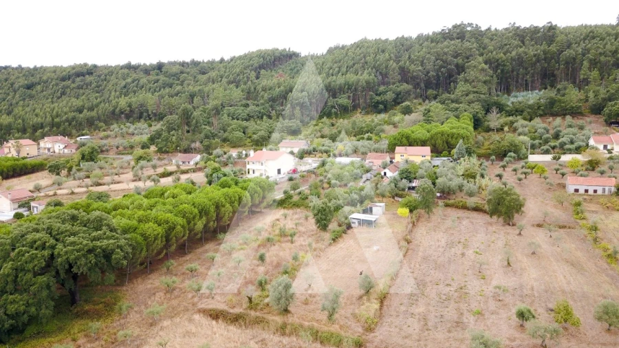 Moradia T4 para Venda em Areias e Pias Foto 3