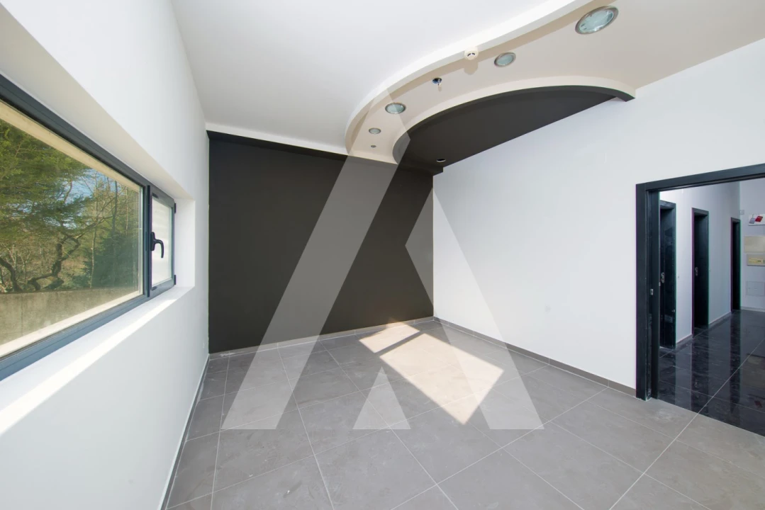 Armazém para Venda em Vermoil Foto 12