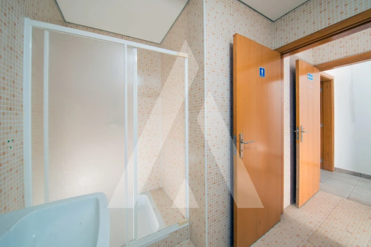 Armazém para Venda em Vermoil Foto 27