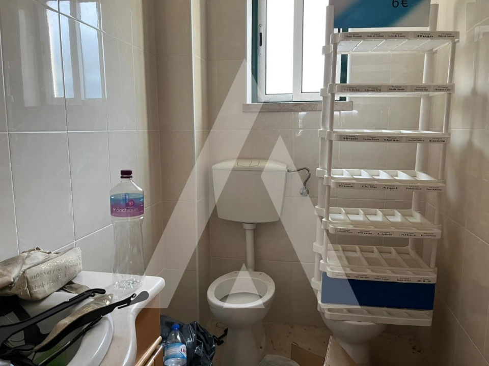 Loja para Venda em Mira de Aire Foto 14