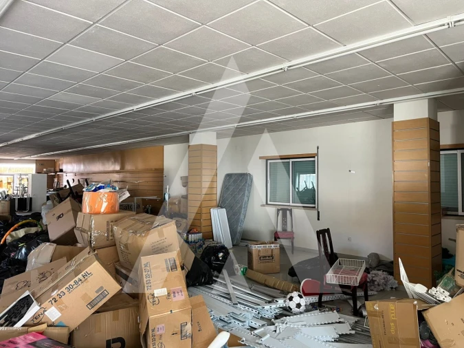 Loja para Venda em Mira de Aire Foto 9