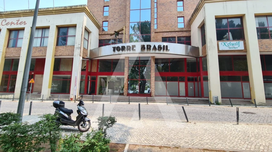 Escritório para Venda em Leiria, Pousos, Barreira e Cortes Foto 1