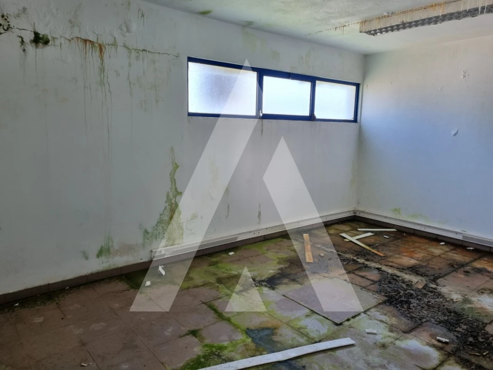 Armazém para Venda em Maceira Foto 6