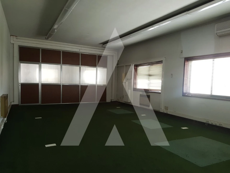 Negócio para Arrendamento em Sangalhos Foto 27