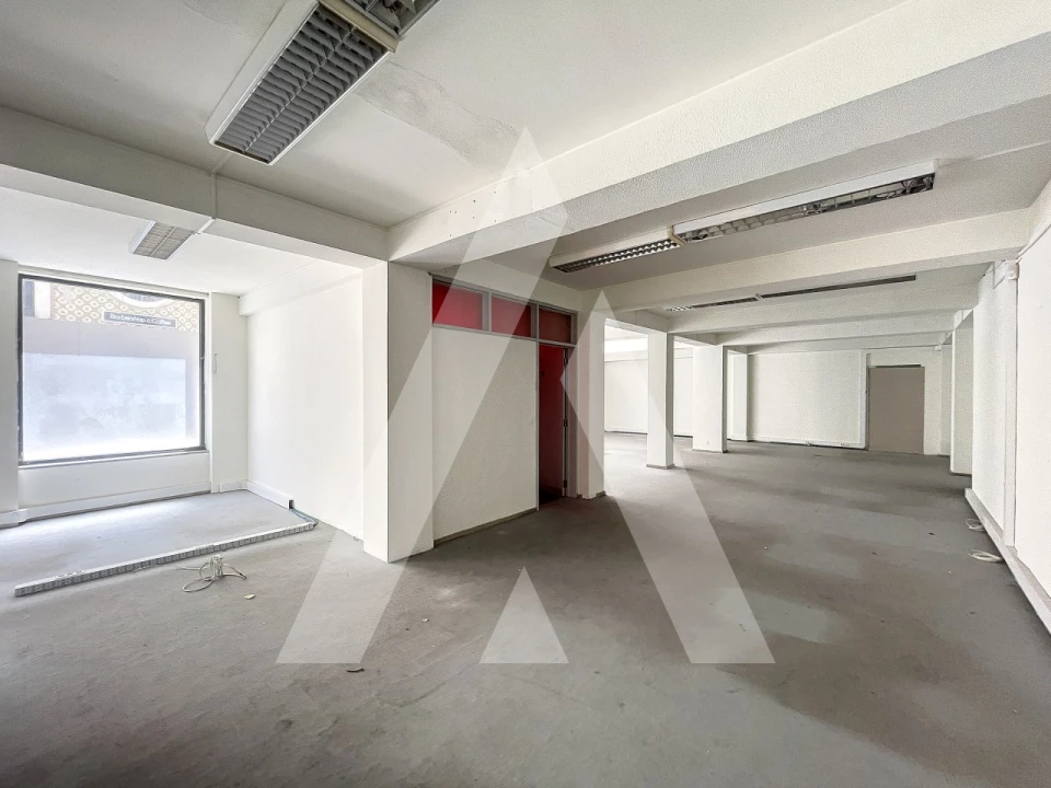 Loja para Venda em Torres Novas (Santa Maria, Salvador e Santiago) Foto 3