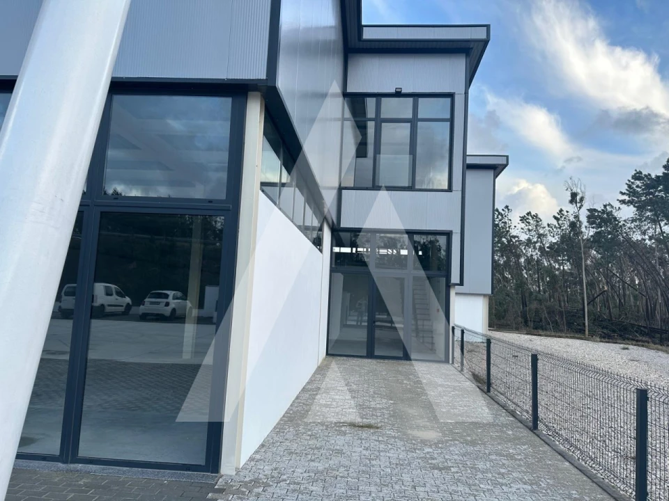 Armazém para Venda em Maceira Foto 2
