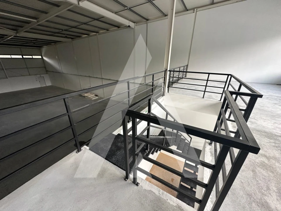 Armazém para Venda em Maceira Foto 22