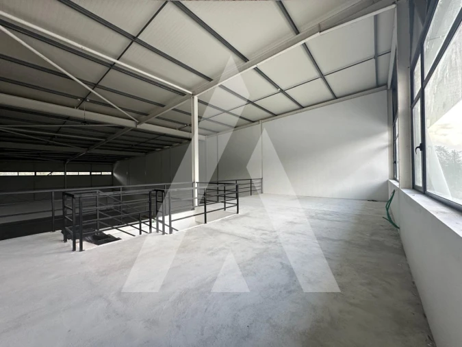 Armazém para Venda em Maceira Foto 5