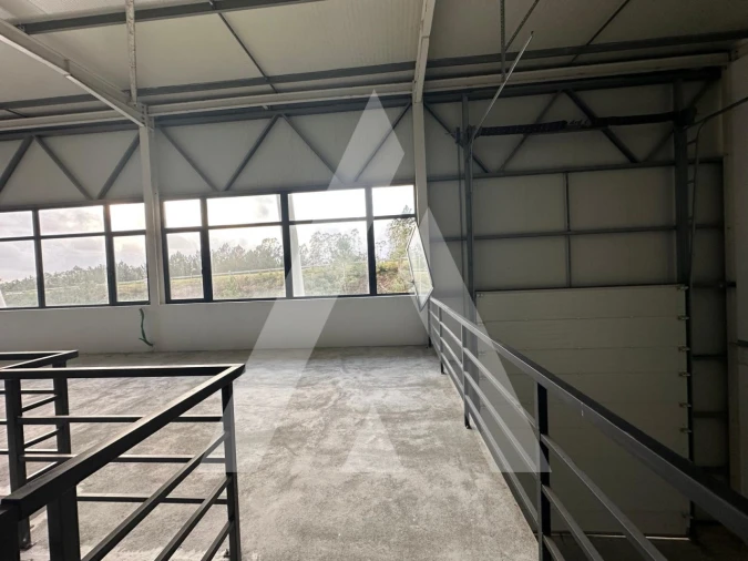 Armazém para Venda em Maceira Foto 11