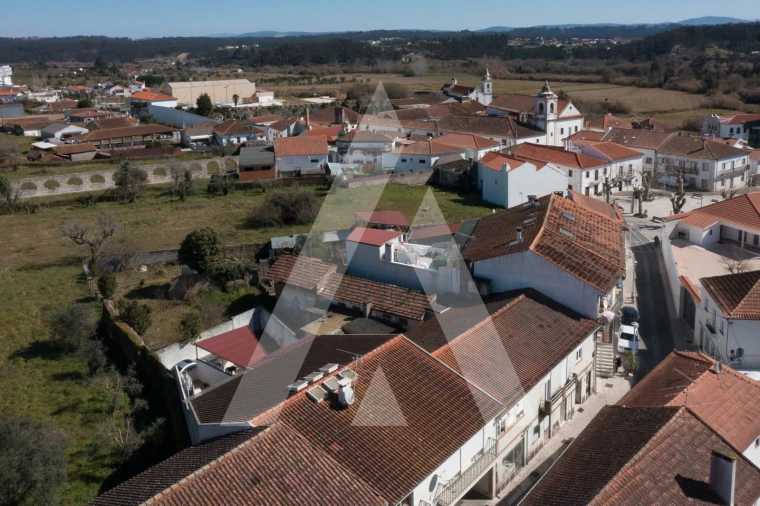 Prédio para Venda em Louriçal Foto 23