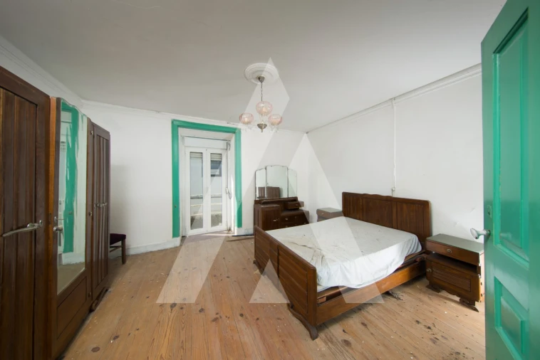 Prédio para Venda em Louriçal Foto 2