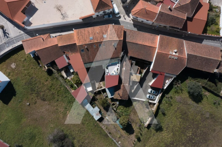 Prédio para Venda em Louriçal Foto 24