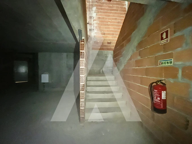 Loja para Arrendamento em Leiria, Pousos, Barreira e Cortes Foto 14