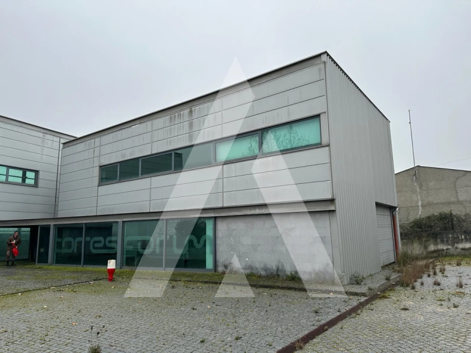 Escritório para Arrendamento em Torres Novas (Santa Maria, Salvador e Santiago) Foto 9