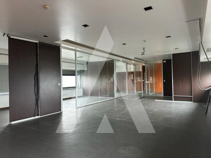 Escritório para Arrendamento em Torres Novas (Santa Maria, Salvador e Santiago) Foto 2