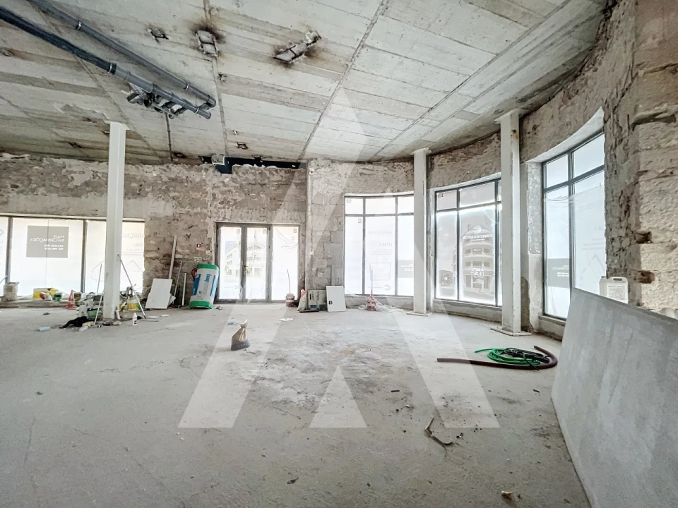 Loja para Arrendamento em Leiria, Pousos, Barreira e Cortes Foto 3