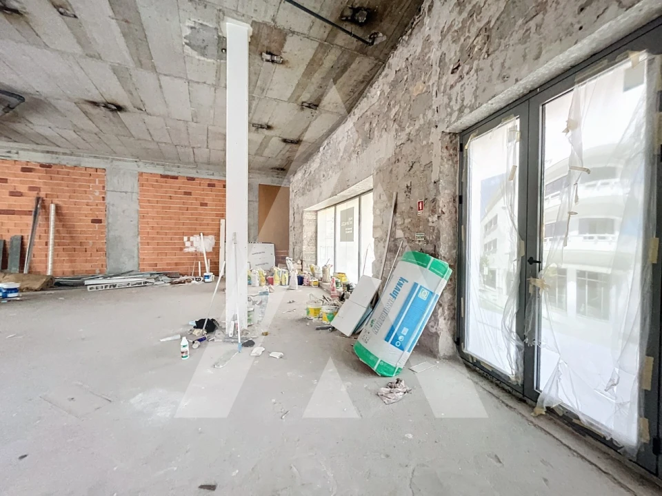 Loja para Arrendamento em Leiria, Pousos, Barreira e Cortes Foto 9