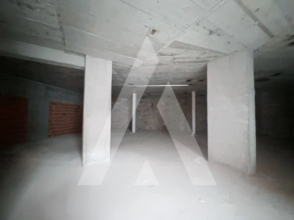 Loja para Arrendamento em Leiria, Pousos, Barreira e Cortes Foto 17