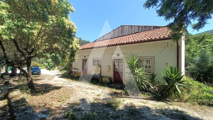 Moradia T3 para Venda em Aguda Foto 2