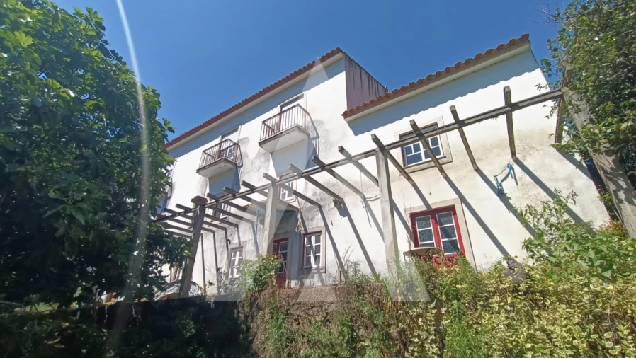 Moradia T3 para Venda em Aguda Foto 14