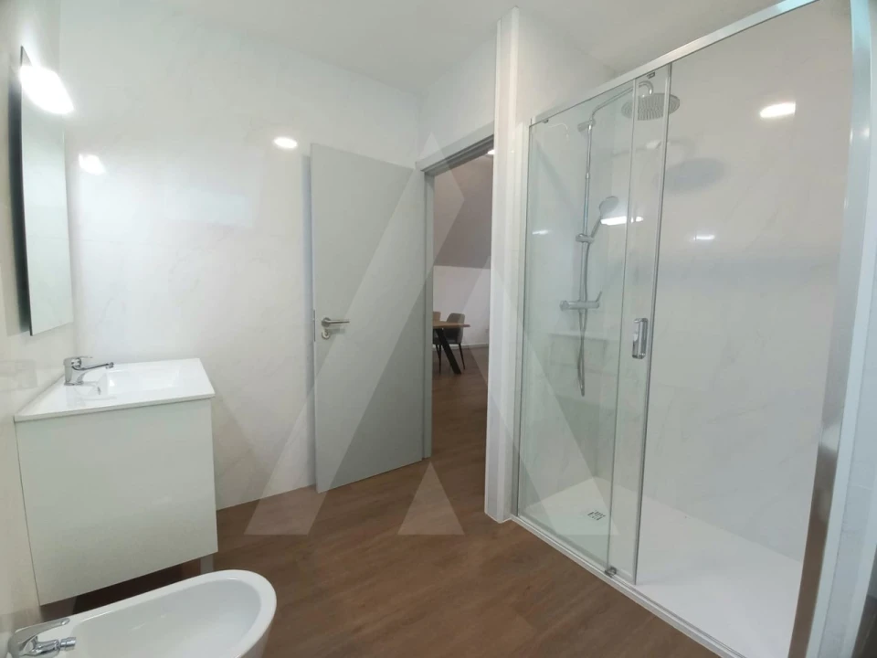 Apartamento T1 para Arrendamento em Glória e Vera Cruz Foto 29